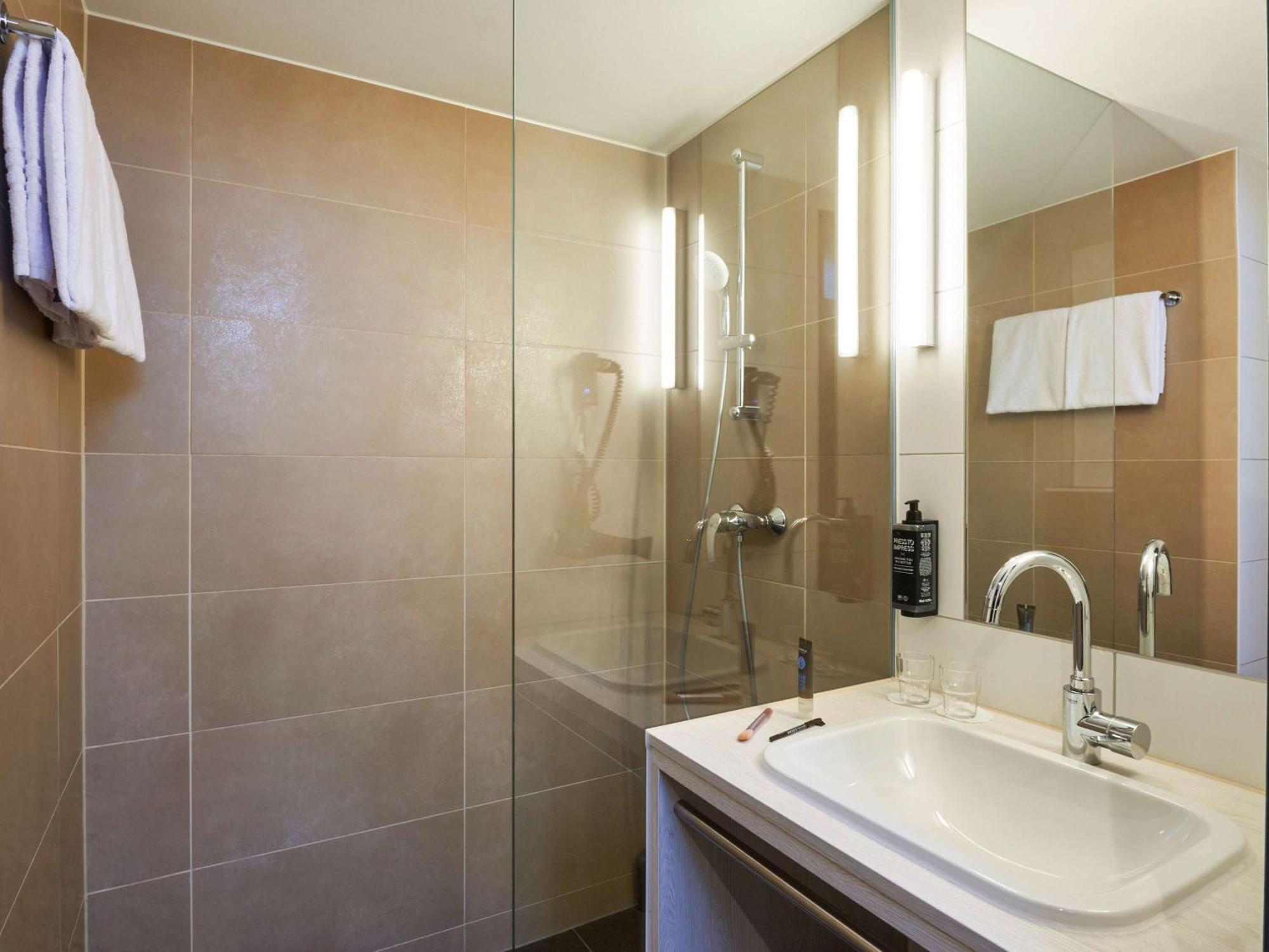 Hotel Ibis Styles Singen Exterior foto